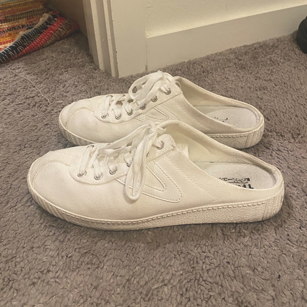 White tretorn slip on mule sneakers